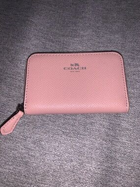 LOW START Coach Pink Zip Around Card Wallet